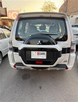 ميتسوبيشي باجيرو